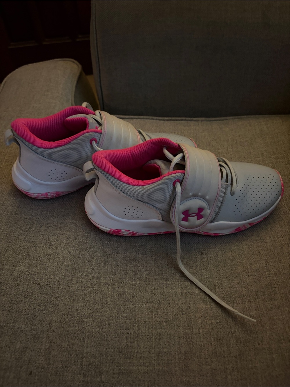 Under Armour Light Gray Sneakers with Pink Lining